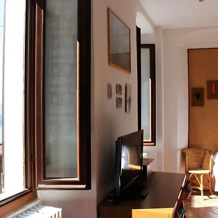 Il Palazzo With Lake View Lejlighed *